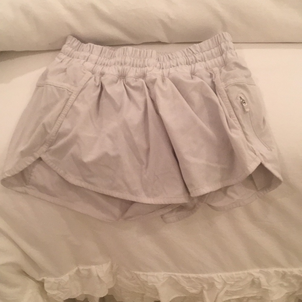 lululemon tracker IV shorts